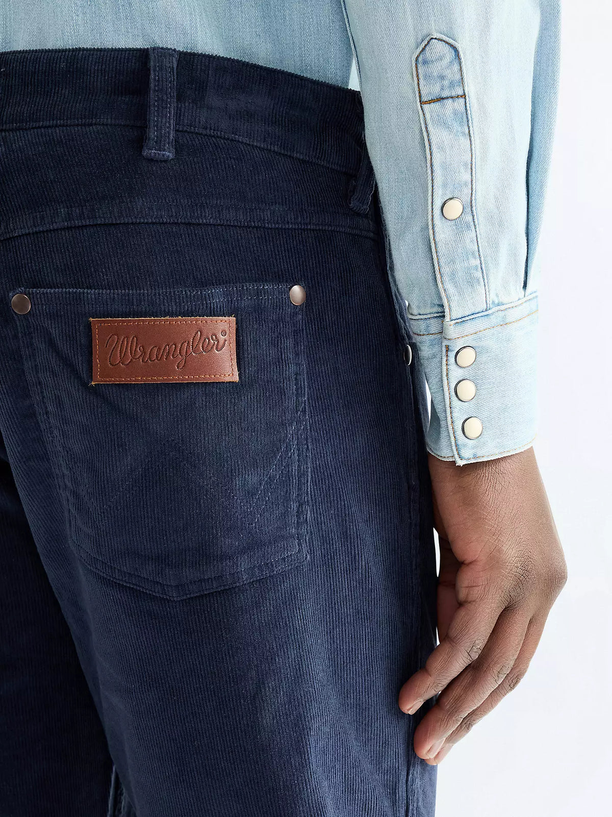 Pantalon Wrangler Greensboro en velours côtelé